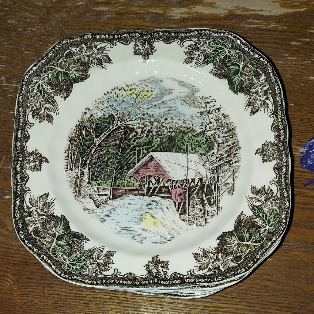 Scenic Bridge Design Square Plate